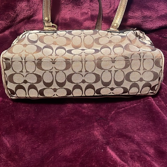 Limited edition Metallic Coach shoulder bag - Picture 3 of 6